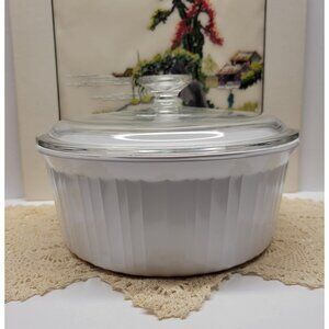 Corningware French White F-1-B Round Casserole w/ Pyrex Lid G-1-C